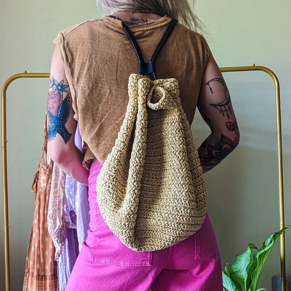 Eddie Bauer Straw Leather Drawstring Backpack Bag
